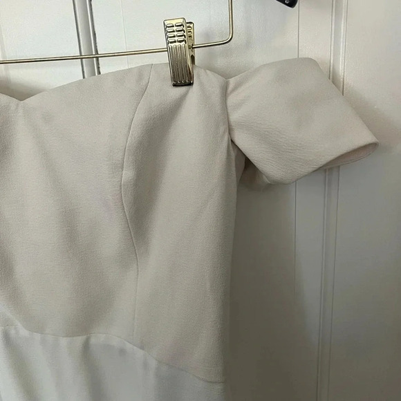Dress the Population Off White Bailey Off the Shoulder Dress Size Large - Picture 3 of 7